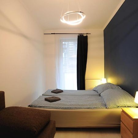 Lovely Apartment In The Heart Of Boedapest Buitenkant foto