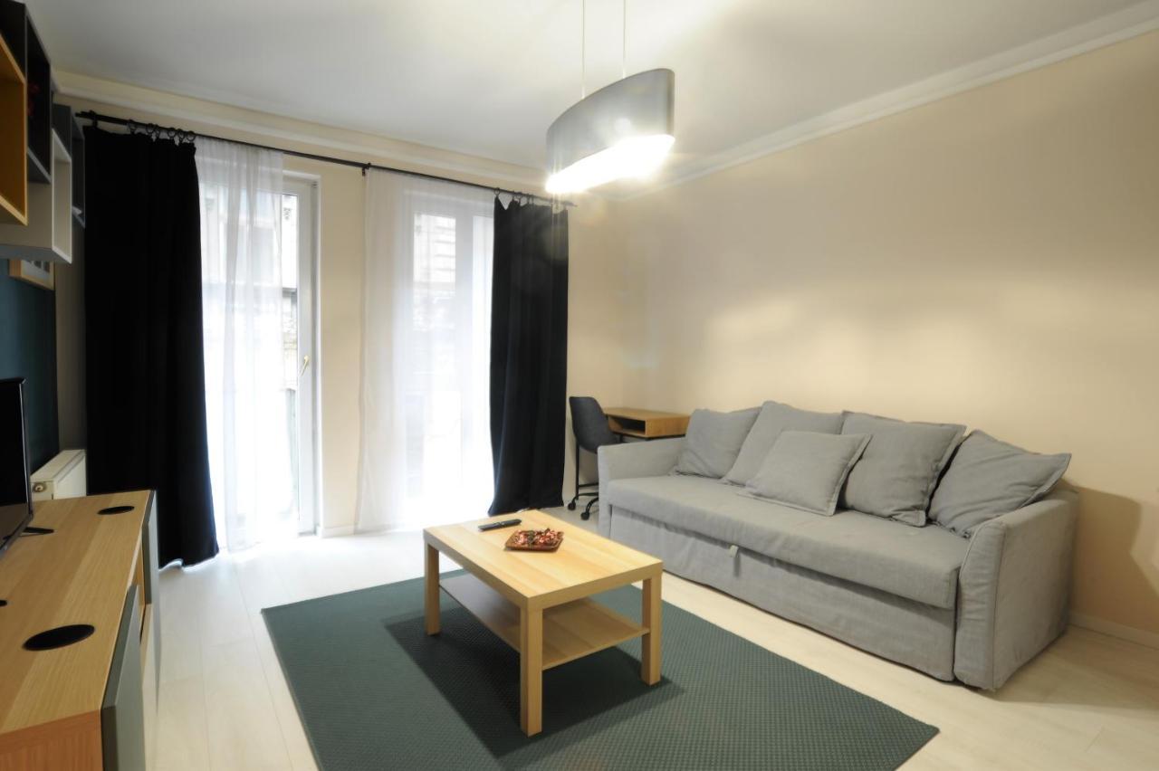 Lovely Apartment In The Heart Of Boedapest Buitenkant foto